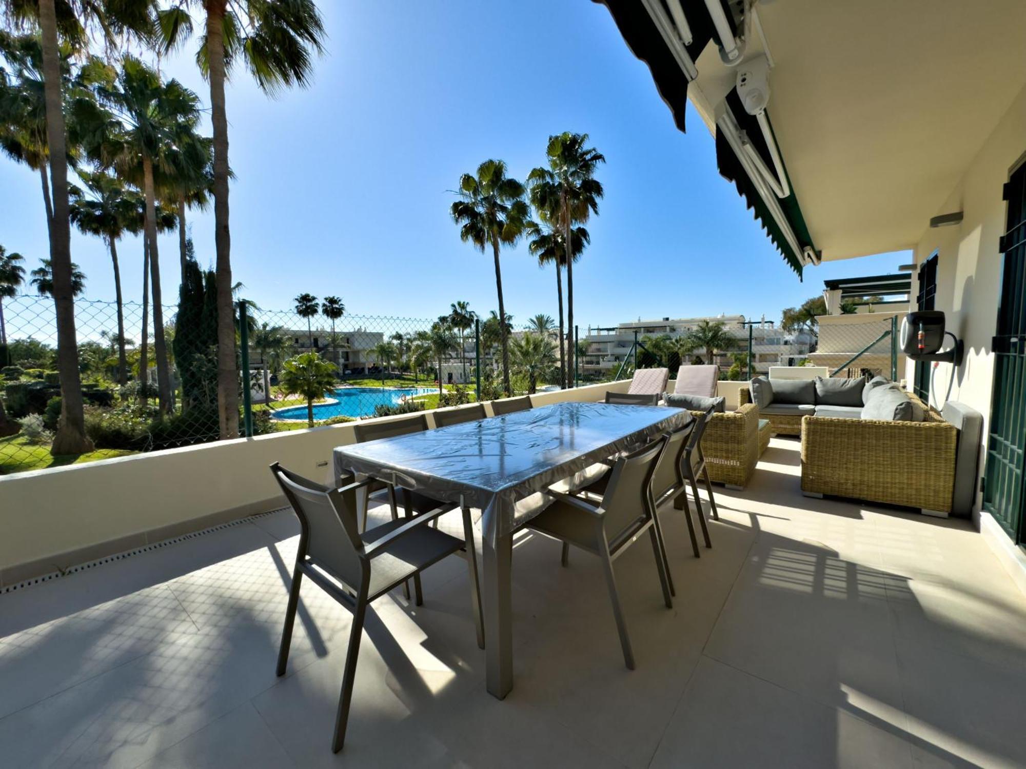 In Puerto Banus Lorcrimar V Apartamento